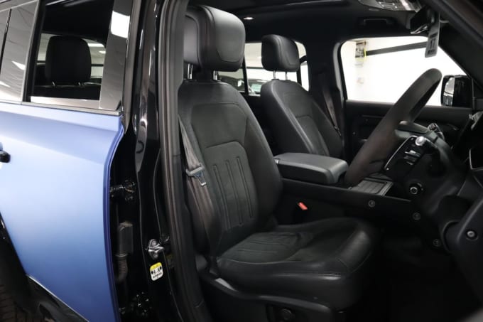 2025 Land Rover Defender