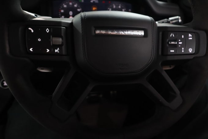 2025 Land Rover Defender