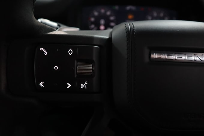 2025 Land Rover Defender