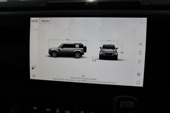 2025 Land Rover Defender