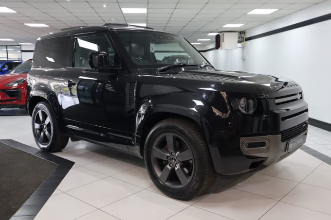 2025 Land Rover Defender