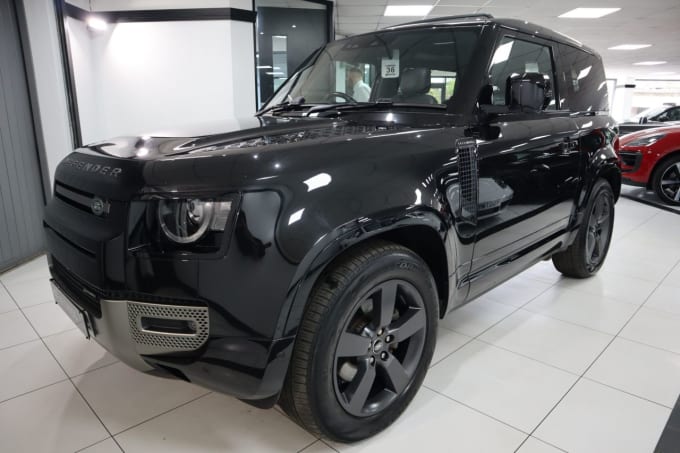 2025 Land Rover Defender
