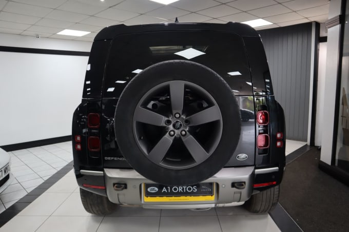 2025 Land Rover Defender