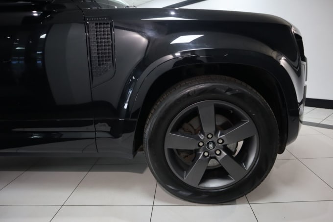2025 Land Rover Defender