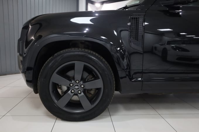 2025 Land Rover Defender