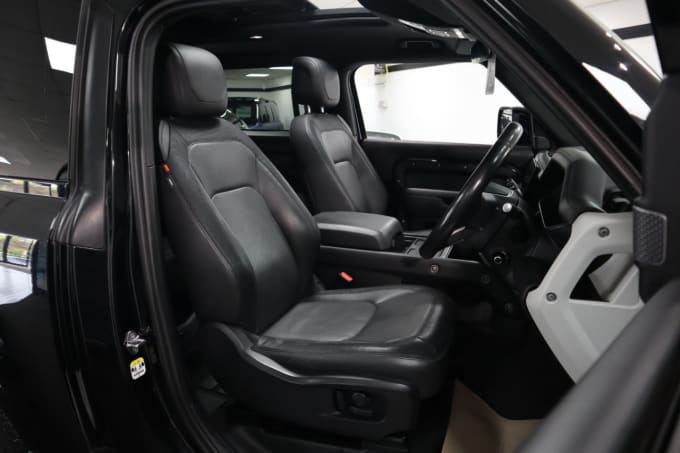 2025 Land Rover Defender