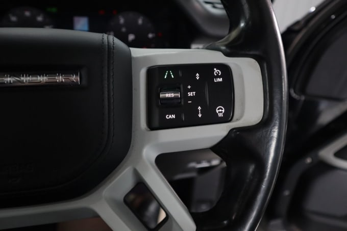 2025 Land Rover Defender