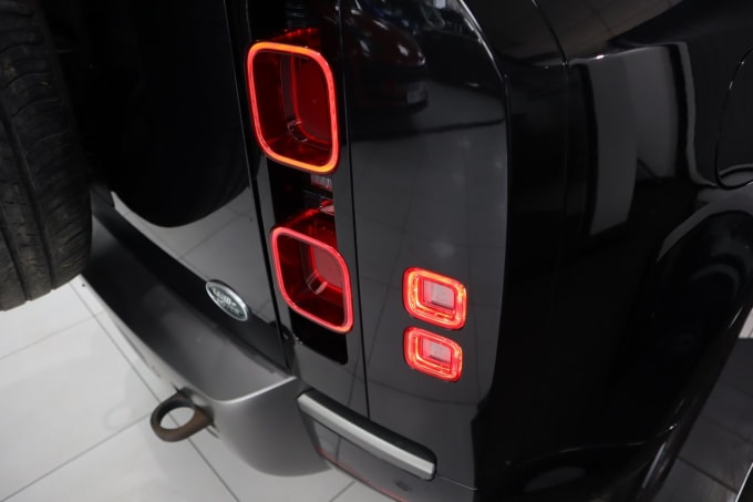 2025 Land Rover Defender