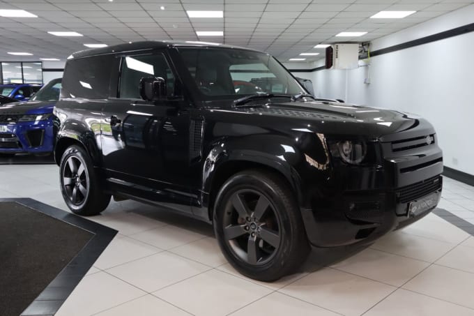 2025 Land Rover Defender