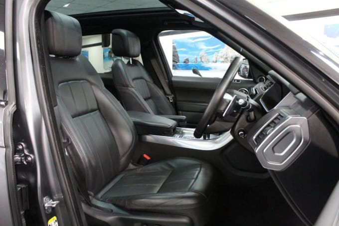 2025 Land Rover Range Rover Sport