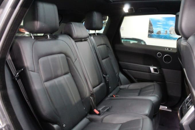 2025 Land Rover Range Rover Sport