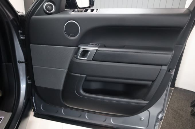 2025 Land Rover Range Rover Sport