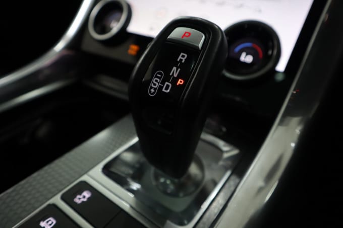 2025 Land Rover Range Rover Sport