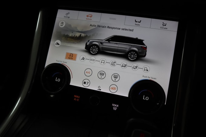 2025 Land Rover Range Rover Sport