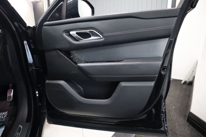 2025 Land Rover Range Rover Velar