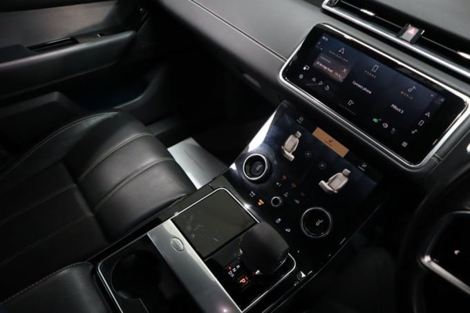 2025 Land Rover Range Rover Velar