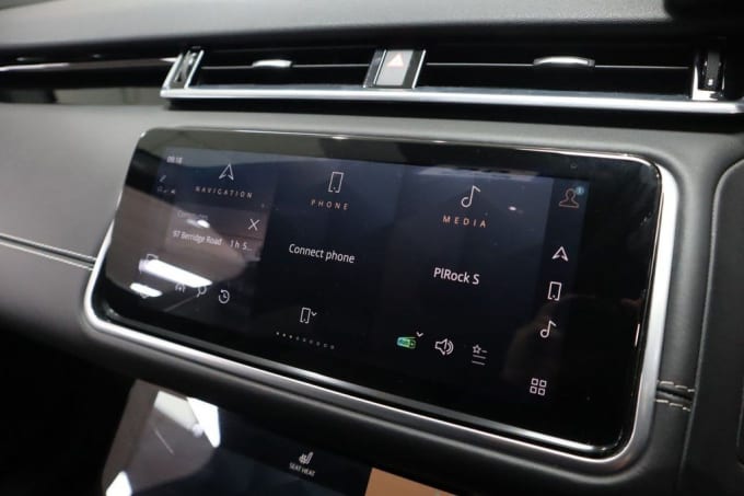 2025 Land Rover Range Rover Velar
