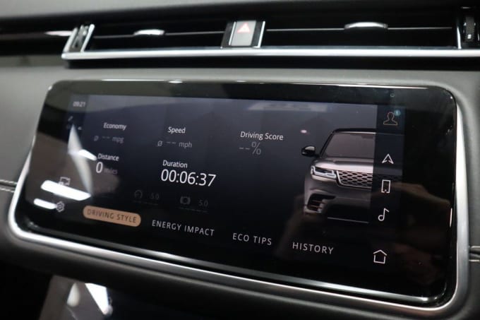 2025 Land Rover Range Rover Velar