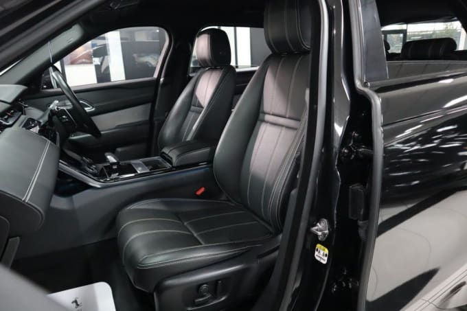 2025 Land Rover Range Rover Velar