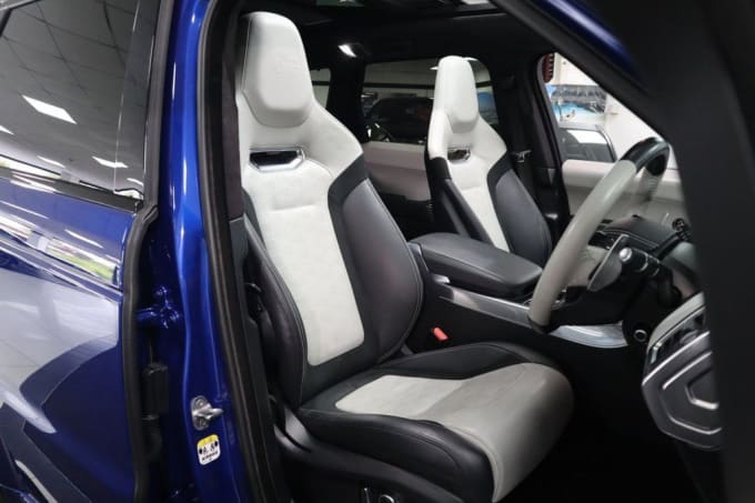 2025 Land Rover Range Rover Sport