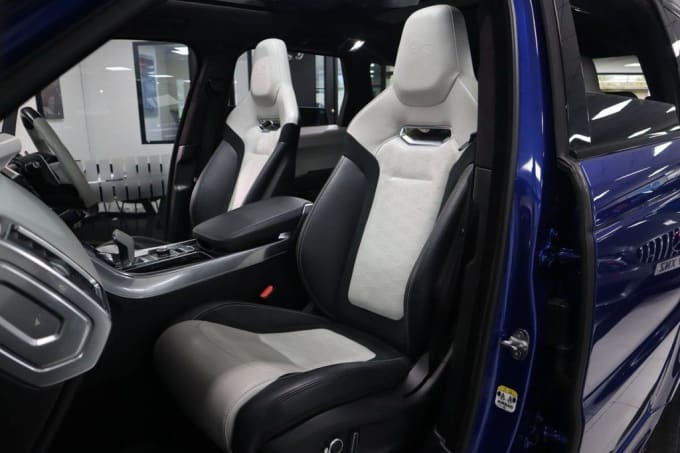2025 Land Rover Range Rover Sport
