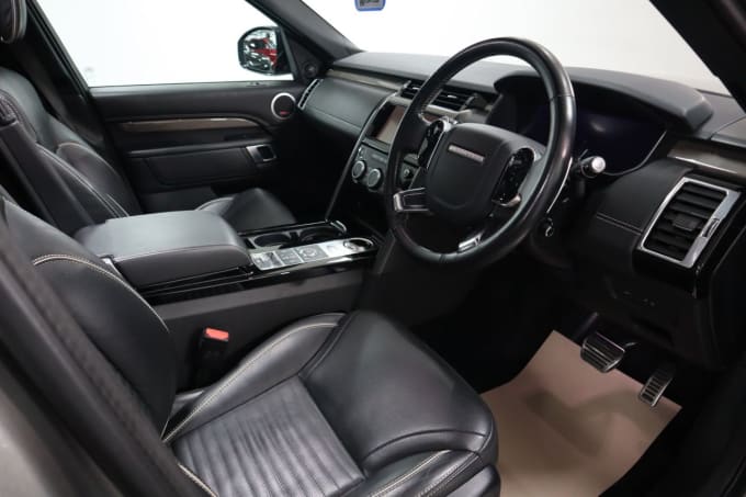 2025 Land Rover Discovery