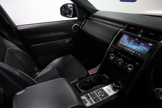 2025 Land Rover Discovery