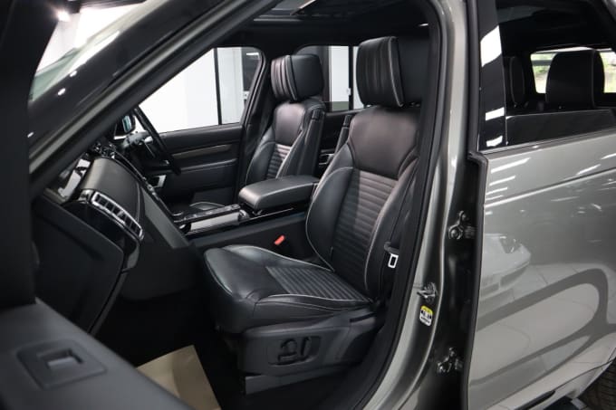 2025 Land Rover Discovery
