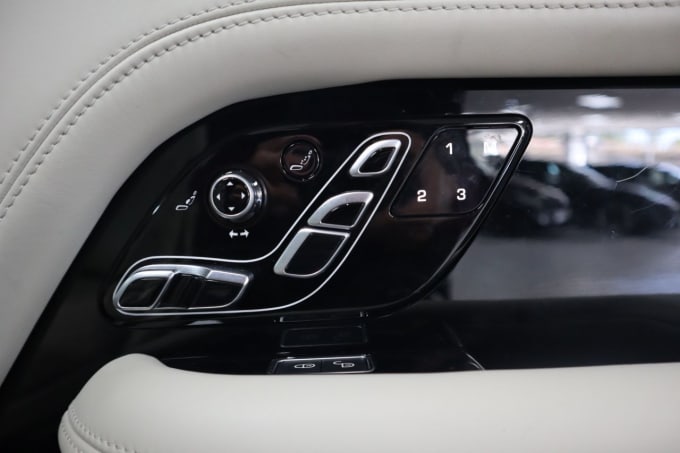 2025 Land Rover Range Rover