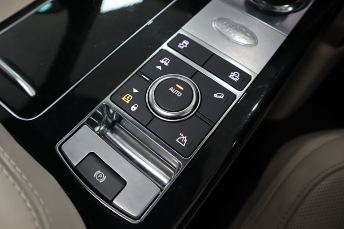 2025 Land Rover Range Rover