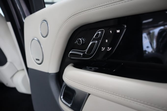 2025 Land Rover Range Rover