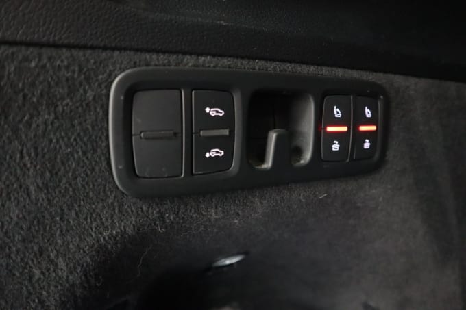 2025 Audi Sq7