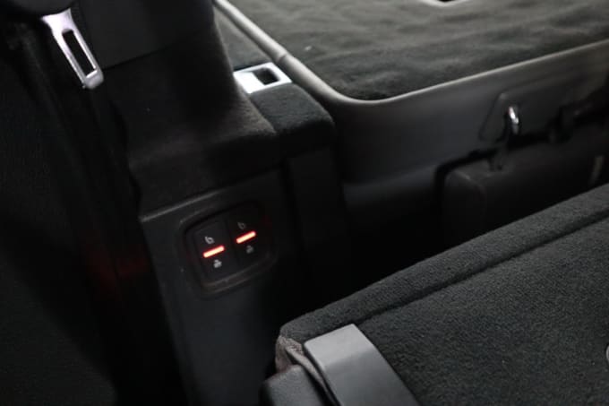 2025 Audi Sq7