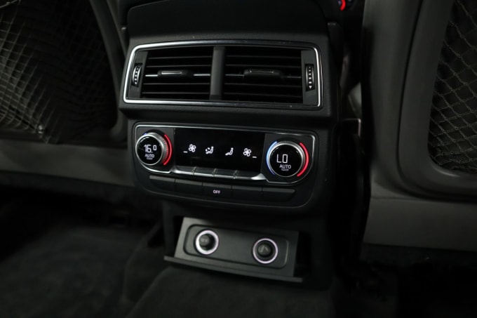 2025 Audi Sq7