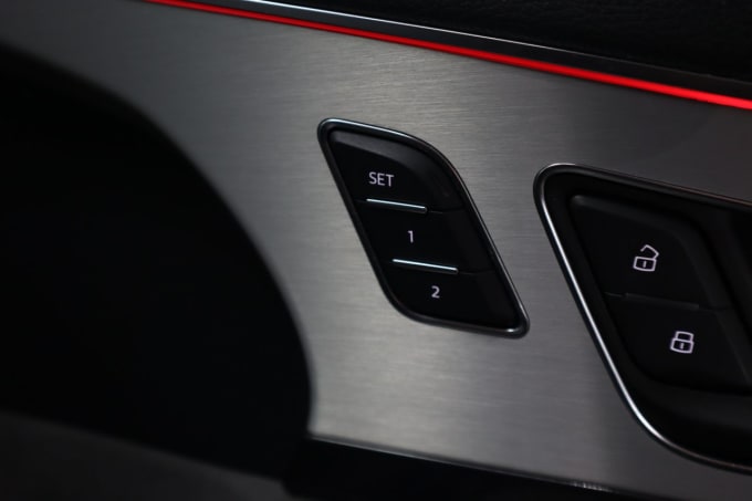 2025 Audi Sq7