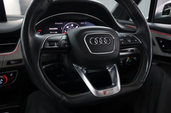 2025 Audi Sq7