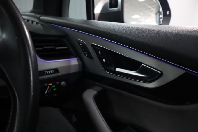 2025 Audi Sq7