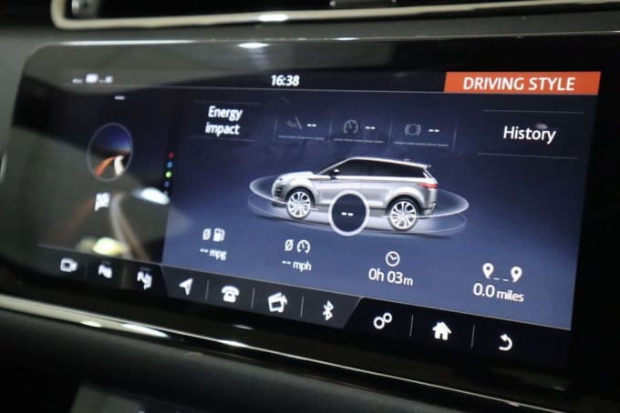 2025 Land Rover Range Rover Evoque