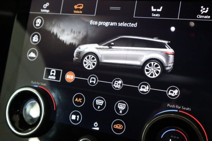 2025 Land Rover Range Rover Evoque