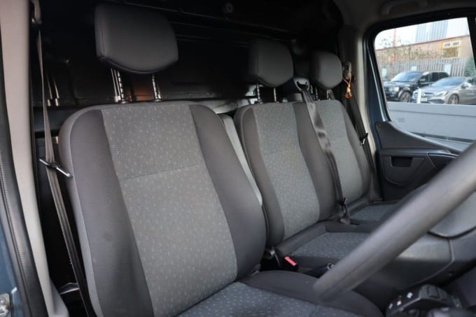 2025 Vauxhall Movano