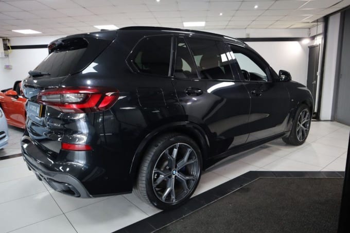 2025 BMW X5