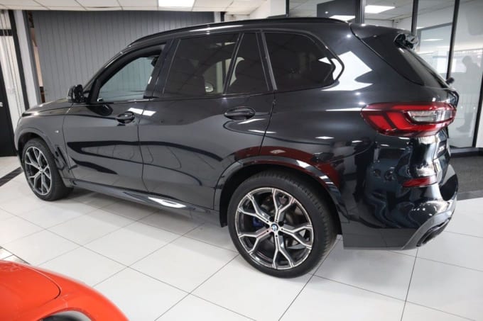 2025 BMW X5