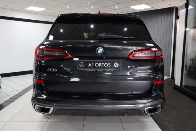 2025 BMW X5