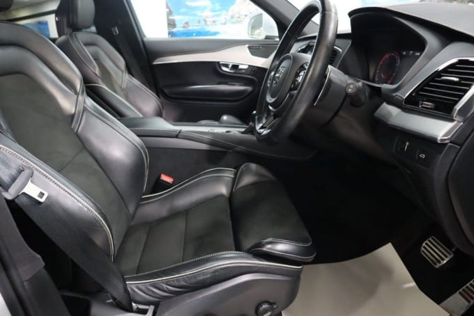 2025 Volvo Xc90