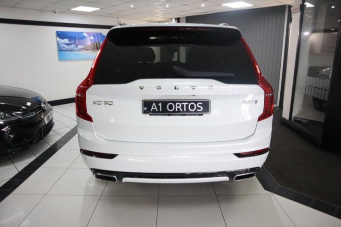 2025 Volvo Xc90