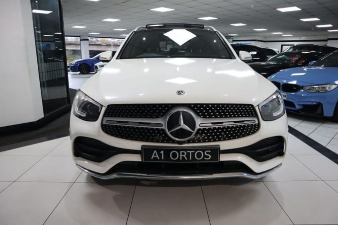 2025 Mercedes-benz Glc