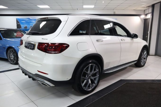 2025 Mercedes-benz Glc