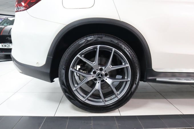 2025 Mercedes-benz Glc