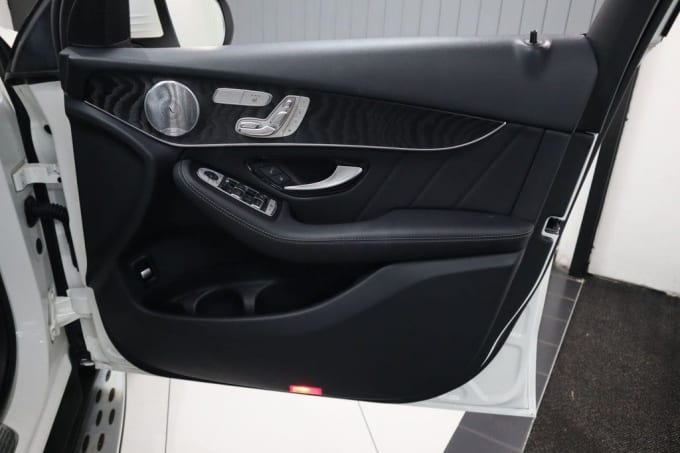 2025 Mercedes-benz Glc