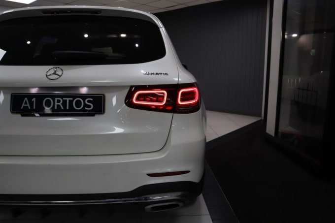 2025 Mercedes-benz Glc